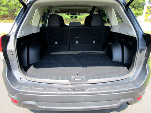 Used 2021 Subaru Forester Premium image 11