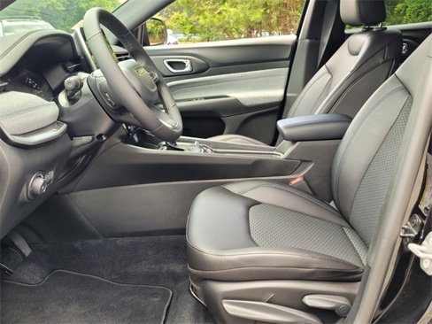 New 2025 Jeep Compass Latitude image 5