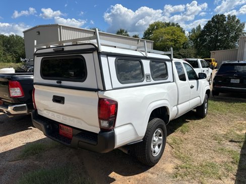 Used 2021 Toyota Tacoma SR image 4
