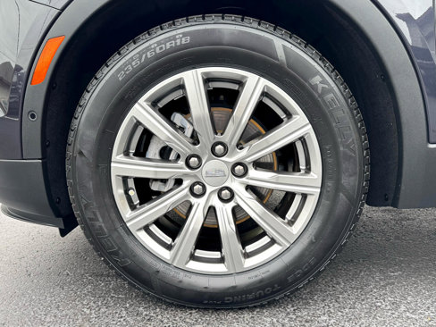 Used 2022 Cadillac XT4 Premium Luxury w/ Enhanced Visibility Package image 8
