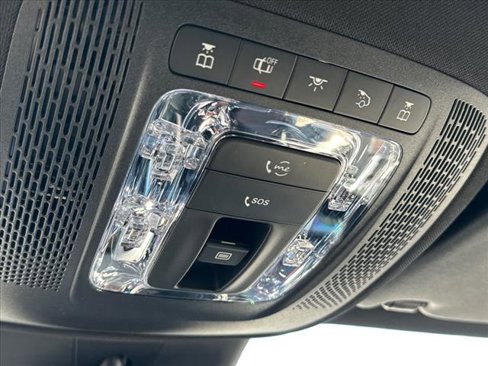 Certified 2025 Mercedes-Benz GLB 250 image 28