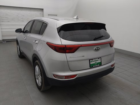 Used 2019 Kia Sportage LX image 5