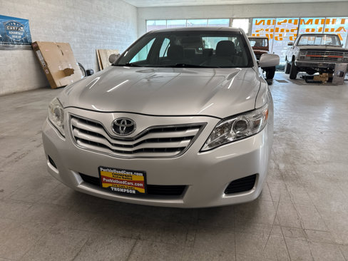 Used 2010 Toyota Camry LE image 95