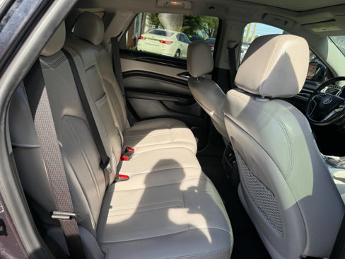 Used 2014 Cadillac SRX Luxury w/ Driver Awareness Package image 10