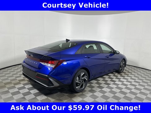 Used 2025 Hyundai Elantra Sport image 7