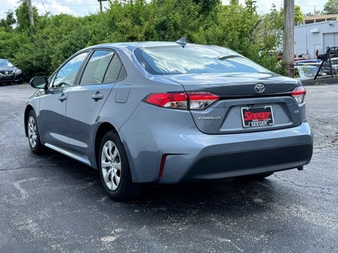 Used 2024 Toyota Corolla LE image 4