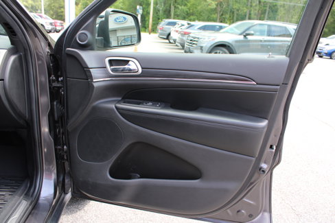 Used 2019 Jeep Grand Cherokee Limited image 17