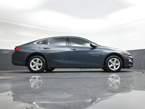 Used 2021 Chevrolet Malibu LS w/ Driver Confidence Package II image 27