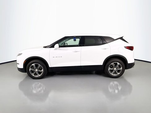 Used 2023 Chevrolet Blazer LT image 4