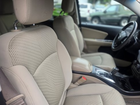 Used 2013 Dodge Journey SXT w/ Flexible Seating Group image 33