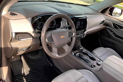 Used 2019 Chevrolet Traverse LT w/ LT Premium Package image 16