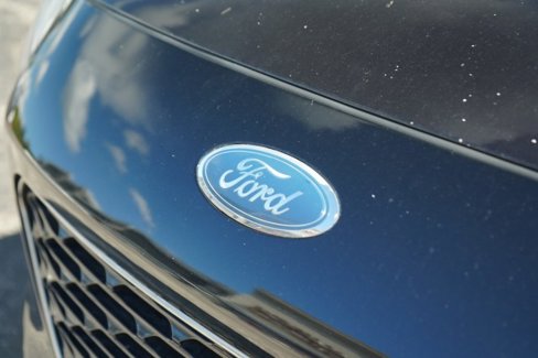 Used 2020 Ford Escape SE image 19
