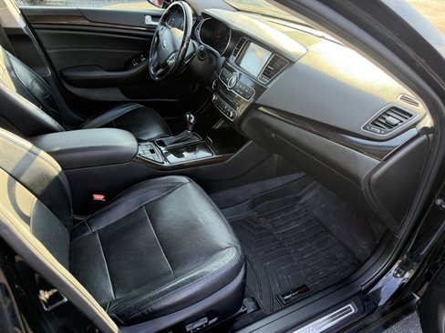 Used 2015 Kia Cadenza Premium w/ Technology Package image 47