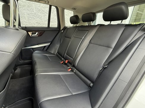 Used 2013 Mercedes-Benz GLK 350 4MATIC image 36