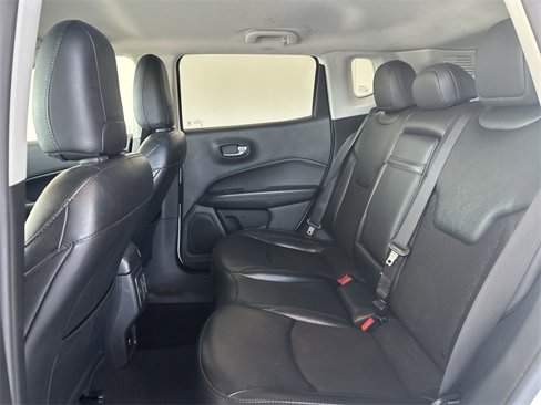 Used 2020 Jeep Compass Latitude image 17