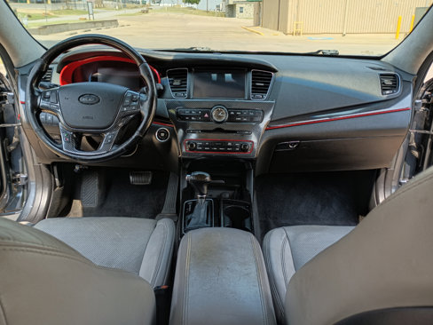 Used 2015 Kia Cadenza Limited image 16
