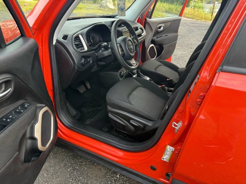 Used 2015 Jeep Renegade Sport w/ Power & Air Group image 30
