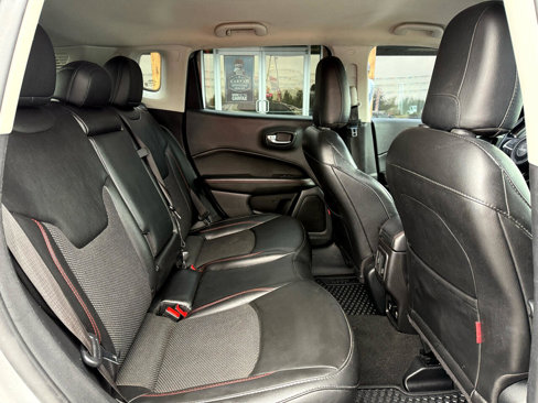 Used 2020 Jeep Compass Trailhawk image 19