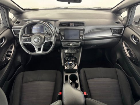Used 2022 Nissan Leaf SV image 17