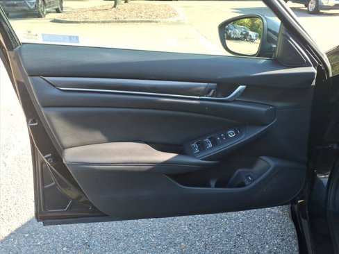 Used 2020 Honda Accord Sport image 13