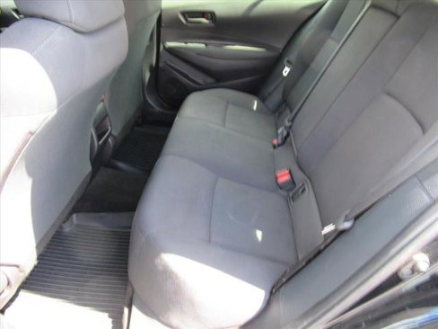Used 2022 Toyota Corolla LE image 28
