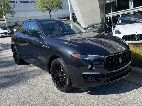 Used 2022 Maserati Levante GT image 1