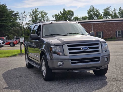 Used 2011 Ford Expedition EL XLT image 5