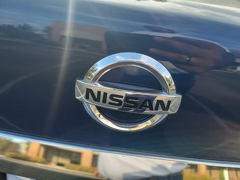 Used 2017 Nissan Sentra S image 4