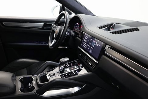 Used 2020 Porsche Cayenne Turbo image 82