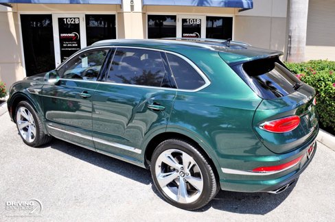 Used 2022 Bentley Bentayga image 23