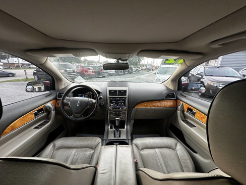 Used 2012 Lincoln MKX AWD image 20