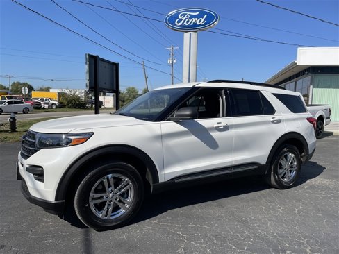 Used 2020 Ford Explorer XLT w/ Comfort Package image 3