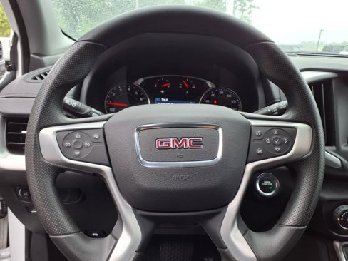 Used 2022 GMC Terrain SLE image 20