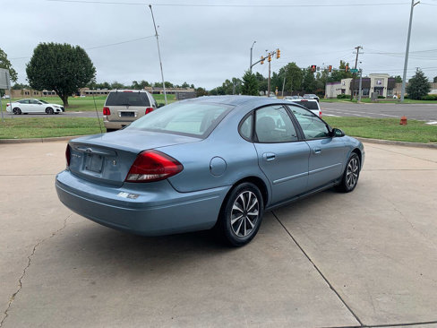 Used 2005 Ford Taurus SE image 9