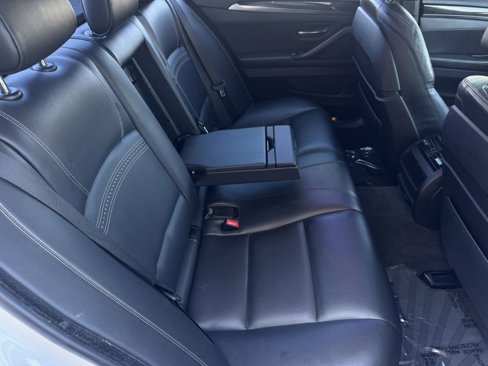 Used 2016 BMW 550i Sedan image 21