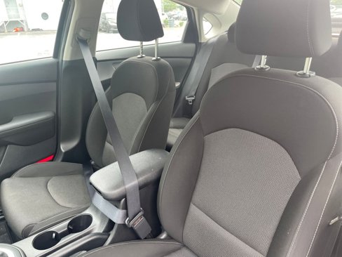 Used 2023 Kia Forte LXS image 34