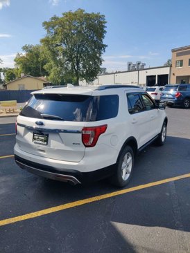 Used 2016 Ford Explorer XLT image 7