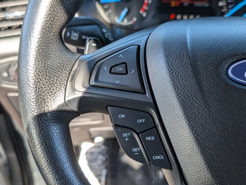 Certified 2020 Ford Edge SE image 21