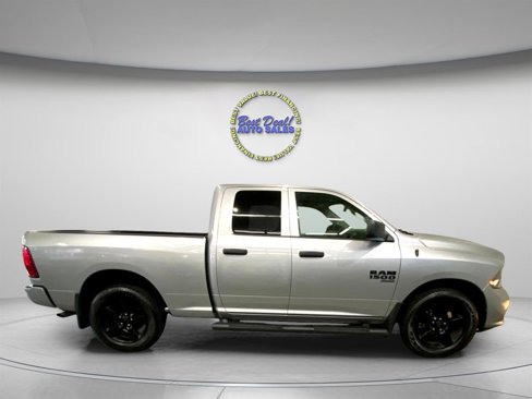 Used 2019 RAM 1500 Express w/ Express Value Package image 8