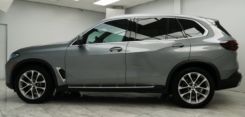 Used 2024 BMW X5 xDrive40i w/ Premium Package image 9