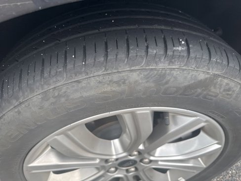 Used 2024 Ford Edge Titanium image 16