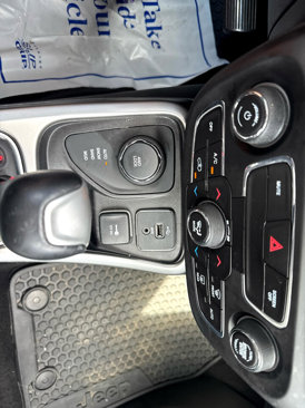 Used 2019 Jeep Compass Latitude w/ Popular Equipment Group image 21