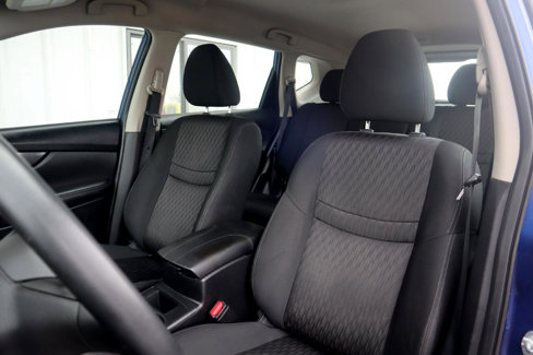 Used 2018 Nissan Rogue S image 54