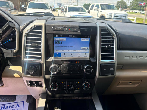 Used 2017 Ford F250 Lariat w/ FX4 Off-Road Package image 19