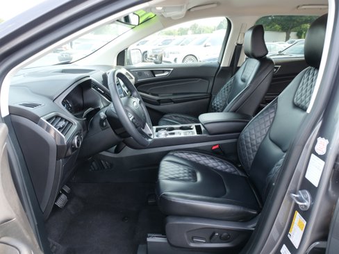 Used 2024 Ford Edge Titanium image 14