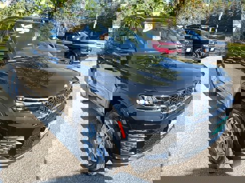 New 2025 Jeep Grand Cherokee Laredo X image 3