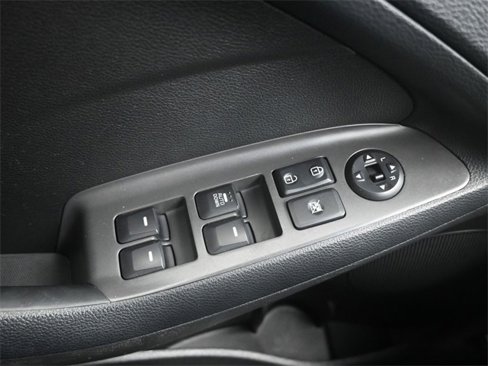 Used 2017 Kia Forte LX image 14