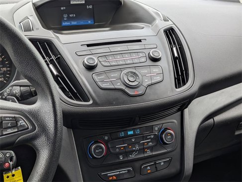 Used 2017 Ford Escape SE image 17