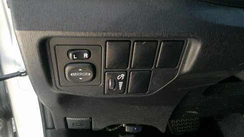 Used 2015 Toyota Prius One image 12