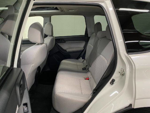 Used 2017 Subaru Forester 2.5i Premium image 13